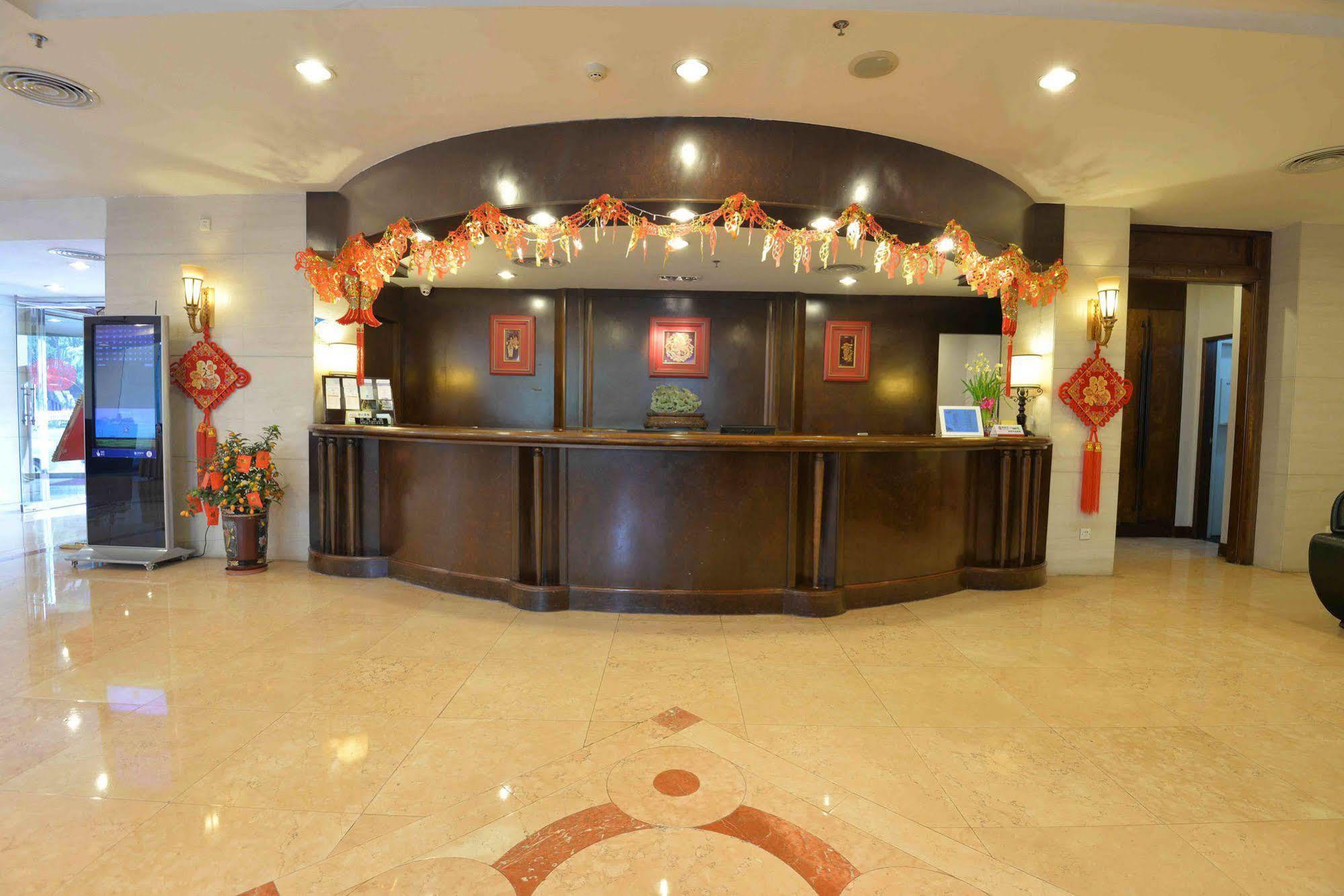 Ming Wah Apartments Шънджън Екстериор снимка