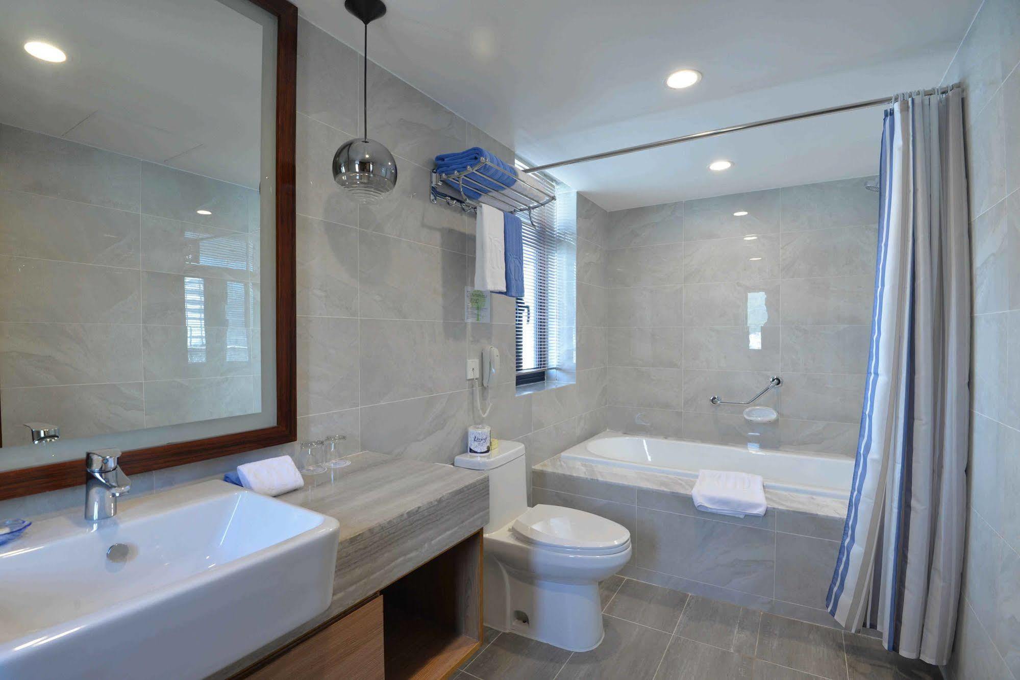 Ming Wah Apartments Шънджън Екстериор снимка